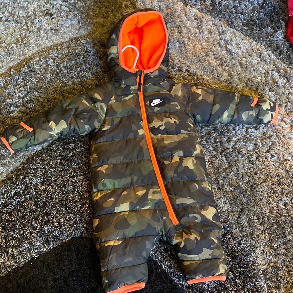 Snowsuit / coat for sale. Worn once.